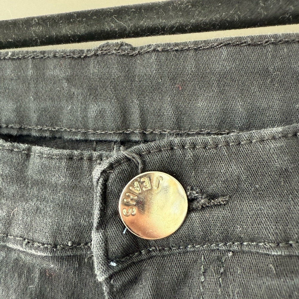 Black Ripped Skinny Jean - Picture 3 of 4